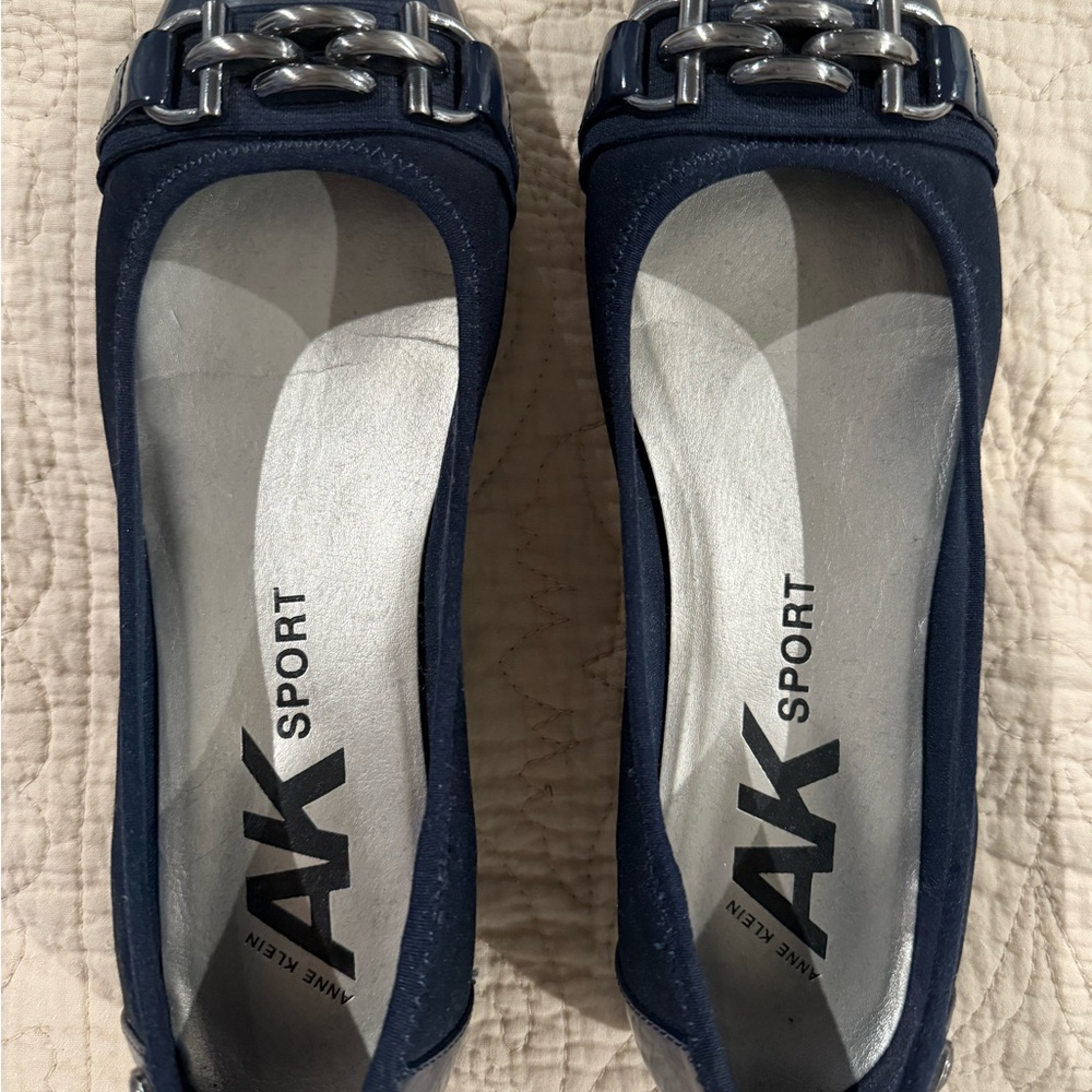 Anne Klein Women's Navy Ballet Flats